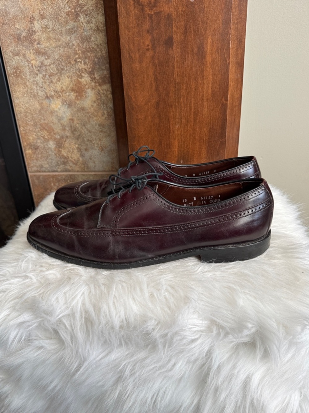 Allen Edmonds burgundy Richmond tie oxford
dress shoe 13D